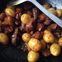 小土豆烧肉的做法图解12