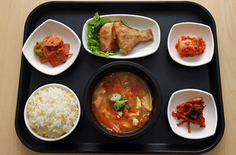 豆腐锅套餐，4000韩元/份
